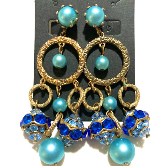 Jewelry - Gorgeous Vintage Chandelier Clip-On Earrings